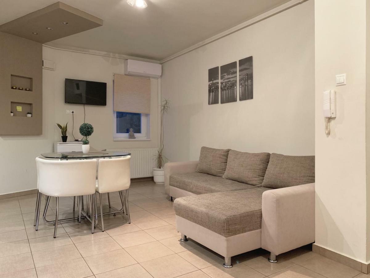 St. Peter Apartman Apartment เปตช์ ภายนอก รูปภาพ