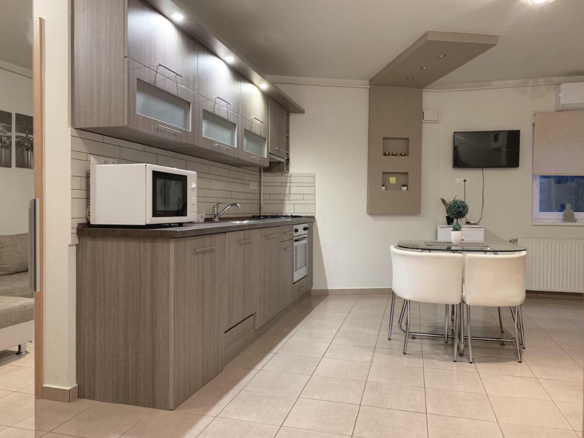 St. Peter Apartman Apartment เปตช์ ภายนอก รูปภาพ